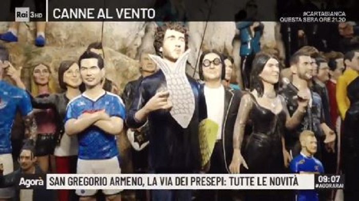Il leader delle Sardine Mattia Santori protagonista nel presepe napoletano