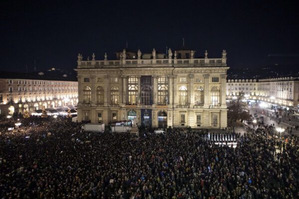 Sondaggio Ixè: Lega perde 2 punti in un mese, torna a crescere il M5S