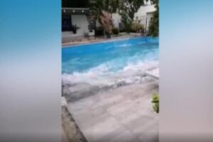 Terremoto nelle Filippine, l’acqua esce fuori dalla piscina per le scosse