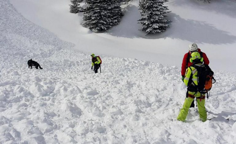 Valanga in Val Senales, cinque indagati per la morte di mamma e due bimbe