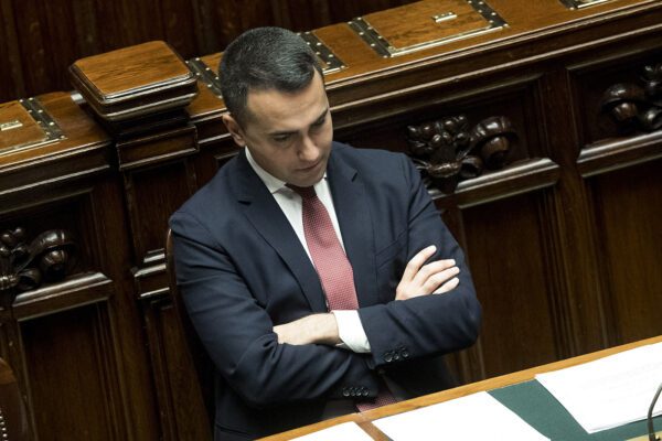 Il Fatto Quotidiano molla Di Maio: guerra tra Conte e Di Battista per la successione