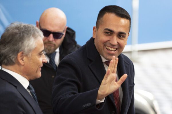 Al via la Conferenza di Berlino, Di Maio: “Italia missione di interposizione”. Serraj: “L’Ue arriva tardi e divisa”