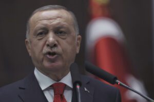 Erdogan si prende il gas nel Mediterraneo: via libera alle perforazioni davanti alla Libia