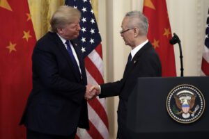 Accordo Usa-Cina, Trump congela aumento dazi