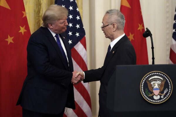 Accordo Usa-Cina, Trump congela aumento dazi Accordo Usa-Cina, Trump congela aumento dazi