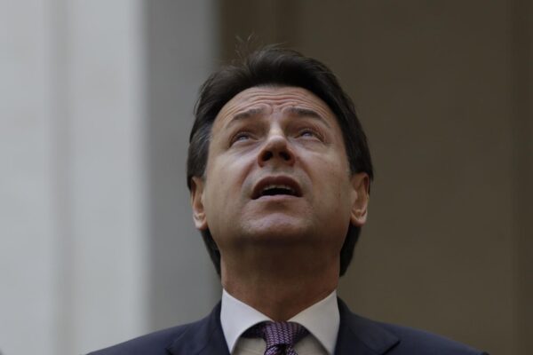 Post Di Maio e prescrizione, traballa il governo Conte