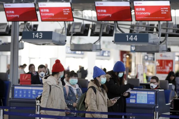 Coronavirus, più contagiati della Sars: domani il rientro degli italiani da Wuhan