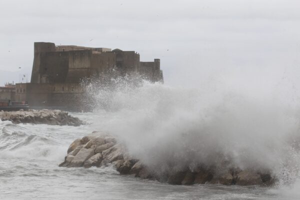 Campania, peggiora il tempo: allerta meteo diventa arancione fino a lunedì mattina