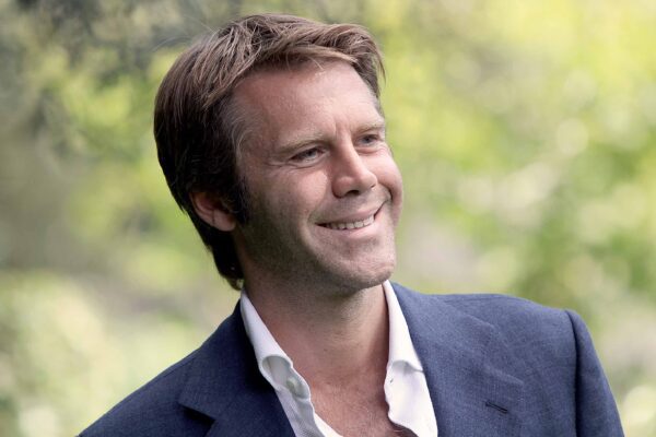 ©Claudio Bernardi/Lapresse
Roma, 12 settembre 2012
Emanuele Filiberto presenta il suo nuovo programma “Pechino Express”. Uno show particolare che vedrà il principe Filiberto come inviato in paesi orientali, come India, Nepal e Cina.
nella foto: Emanuele Filiberto