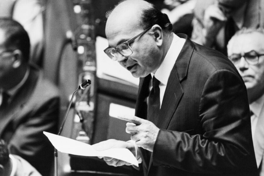 Craxi: 20 anni fa la morte del leader socialista, in centinaia in pellegrinaggio ad Hammamet