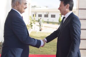 Crisi in Libia, Conte si candida a mediatore ma irrita Al Sarraj