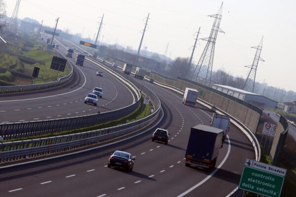 Caso Autostrade, esposto di Allianz alla Commissione Europea contro la revoca delle concessioni