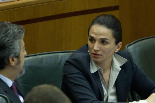 Estorsione a imprenditore, arrestata ex consigliera regionale