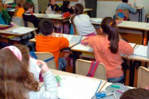 Classi ghetto anche didatticamente sbagliate, ce lo dice Gandhi