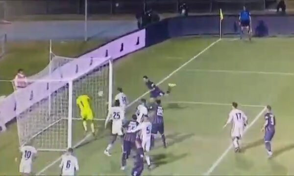 Cosenza Crotone, clamoroso gol fantasma non segnalato da guardialinee