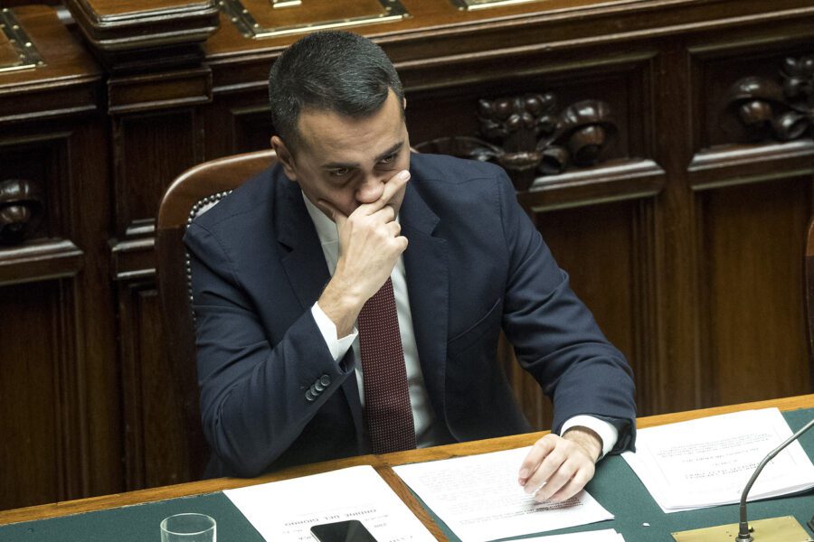Caos nei 5 Stelle, pressing su Di Maio: potrebbe dimettersi da capo politico già a gennaio