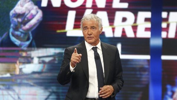 Non è l’Arena, Massimo Giletti getta fango sulla Calabria