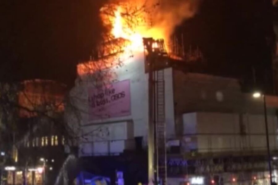 Londra, incendiata a Camden la storica discoteca Koko