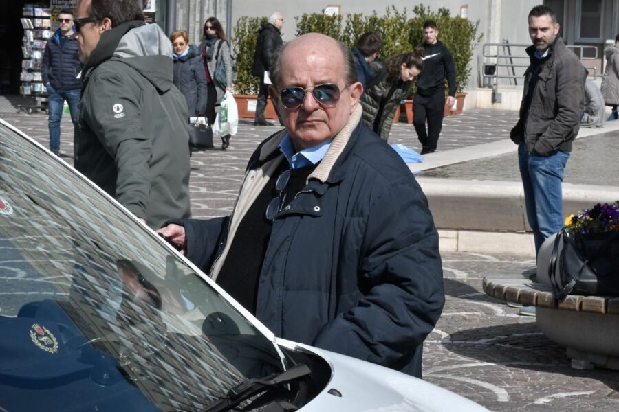 Brutto incidente stradale per Giancarlo Magalli: “E’ stato miracolato”