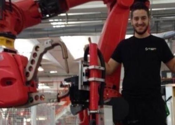 Dramma alla Sevel, operaio muore schiacciato: aveva 29 anni