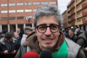 Idee del PIFfero: il comico, nella sua scenetta per il No, non ne azzecca una sul referendum