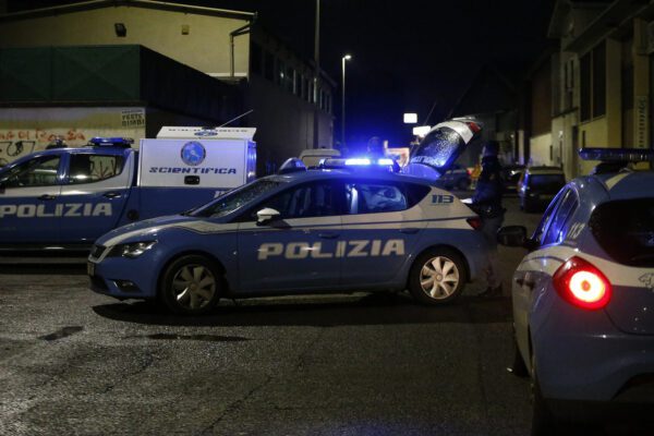 Esecuzione in strada a Roma, ucciso a colpi di pistola