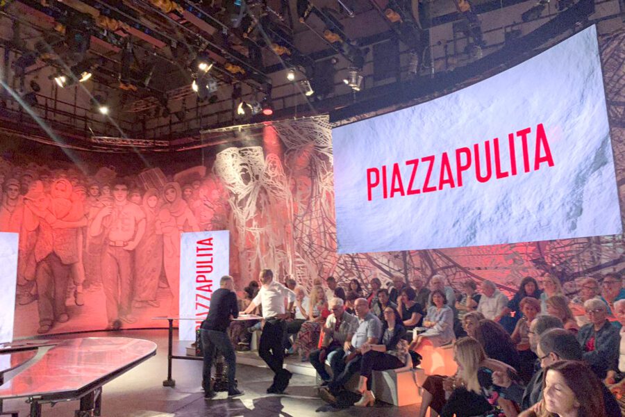 Se dici stupidaggini scatta l’applauso. Ecco la Tv del nulla