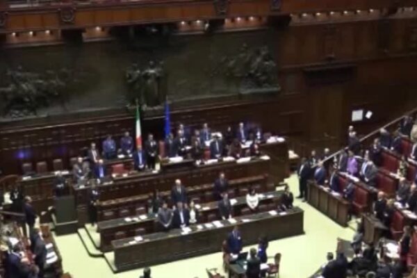 Governo, prescrizione: Renzi contro il Pd: “Insegue il populismo”