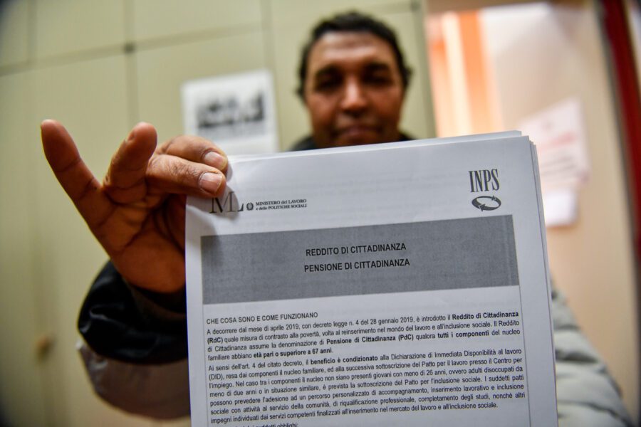 Il Reddito di cittadinanza a oltre un milione di famiglie: media di 493 euro per sussidio