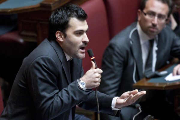 Processo firme false dei 5 Stelle, 12 le condanne: ci sono anche tre ex deputati