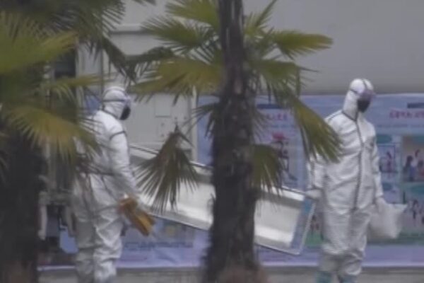 Virus cinese: 17 morti accertati, primo caso ad Hong Kong