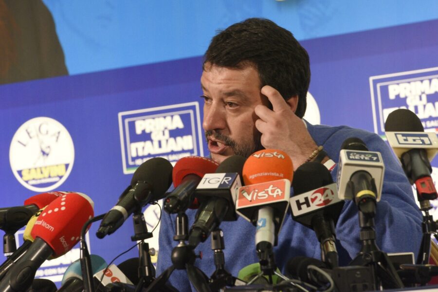 Regionali, i mercati ‘festeggiano’ la sconfitta di Salvini: crolla lo spread