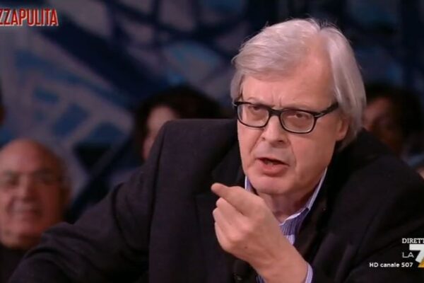 Duello in tv tra Sgarbi e una “sardina”: volano offese