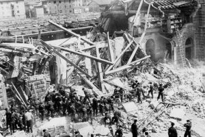 La storia della Strage di Bologna, 85 persone uccise da una bomba