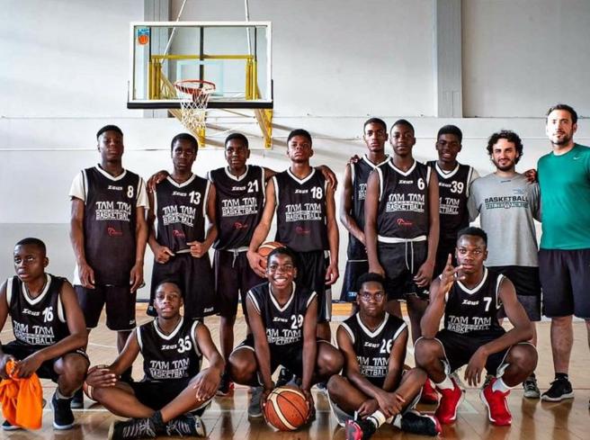 Conte e Spadafora spengono il sogno della squadra di basket dei migranti