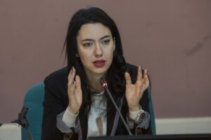 “La credibilità è come la verginità” parole sessiste in Senato contro il ministro Azzolina