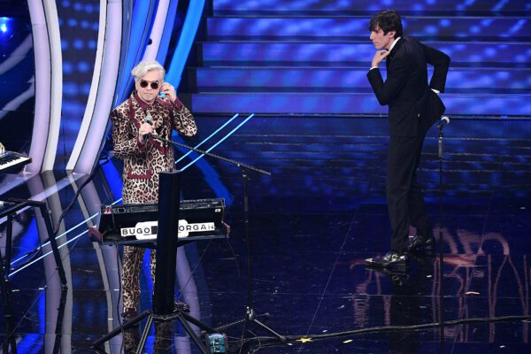 Perché Bugo ha rotto con Morgan e ha lasciato il palco dell’Ariston