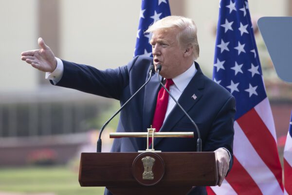 Coronavirus, Donald Trump: “Finirà presto, gli Stati Uniti sono pronti”