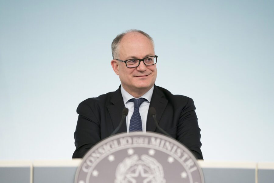 La bufala dietro la mozione di sfiducia della Lega a Gualtieri sul Mes