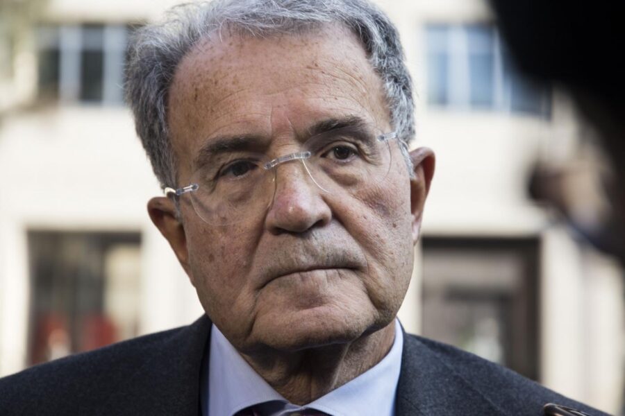Travolto da auto mentre va in bici: muore pronipote di Romano Prodi