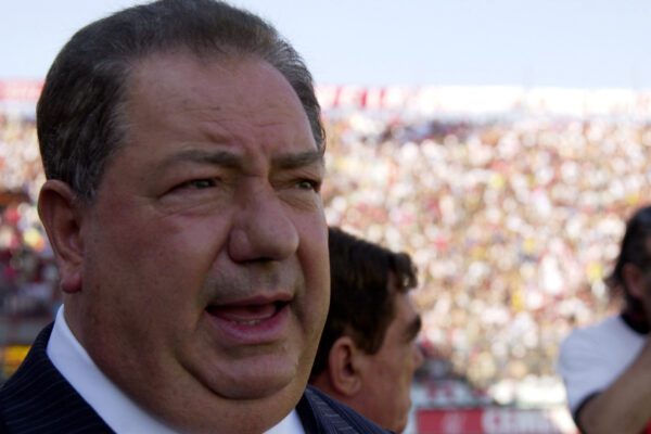 ©BELFIORE/LAPRESSE 
21-SETTEMBRE-2003 PERUGIA
SPORT – CALCIO
CAMPIONATO SERIE A TIM 2003-2004 PERUGIA MILAN 
NELLA FOTO: IL PRESIDENTE DEL PERUGIA GAUCCI