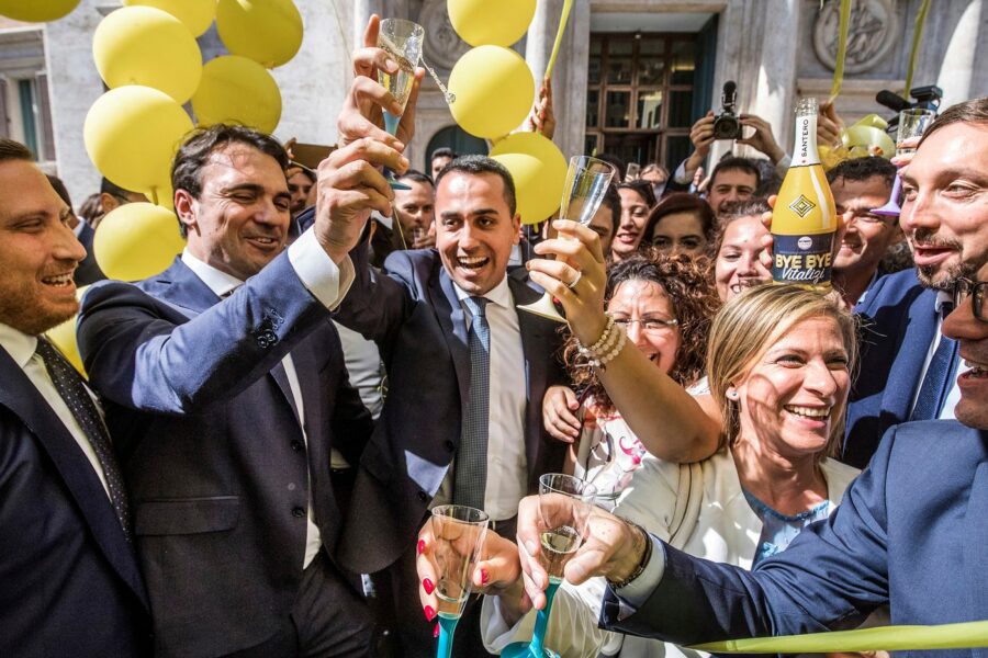 Vitalizi, la politica si arrende alla demagogia: una vendetta contro l’ex classe dirigente