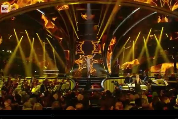 Sanremo, l’esibizione di Achille Lauro come San Francesco