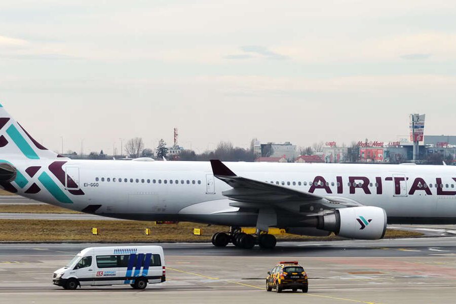 Air Italy,  in arrivo lettere licenziamento per i 1450 dipendenti