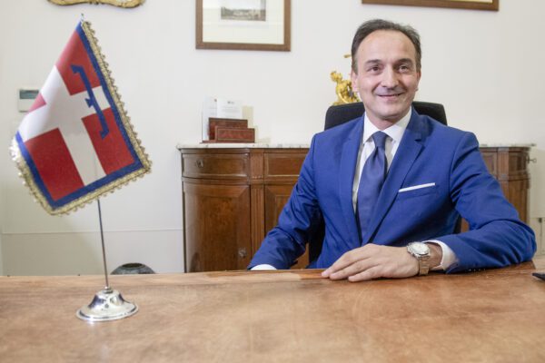 Piemonte, la giunta fa un passo indietro sull’aumento degli stipendi