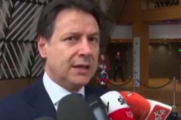[VIDEO] Coronavirus, Conte: “Nessun allarmismo, siamo già a massima precauzione”
