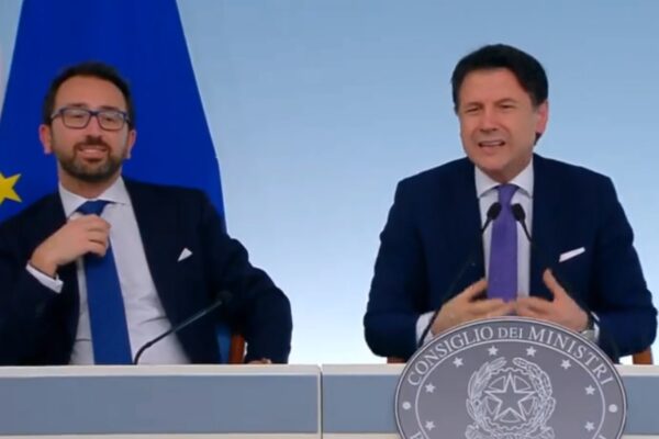 Approvato il Lodo Conte-bis, conferenza stampa di Conte e Bonafede