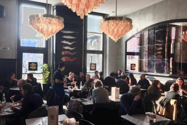 Interdittiva antimafia, chiusa la storica pizzeria “Da Michele” a Milano