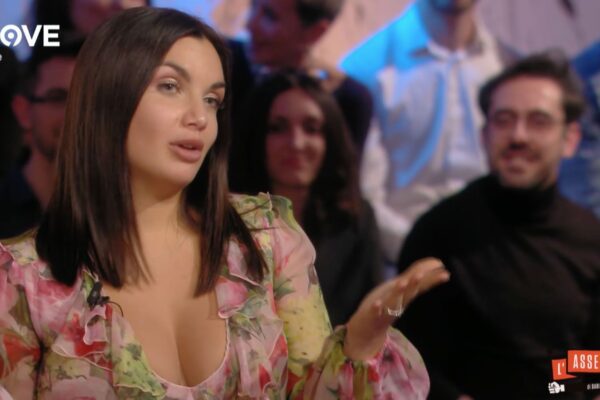 [VIDEO] Elettra Lamborghini: “Sono tornata apposta a Bologna per votare” e i social si scatenano