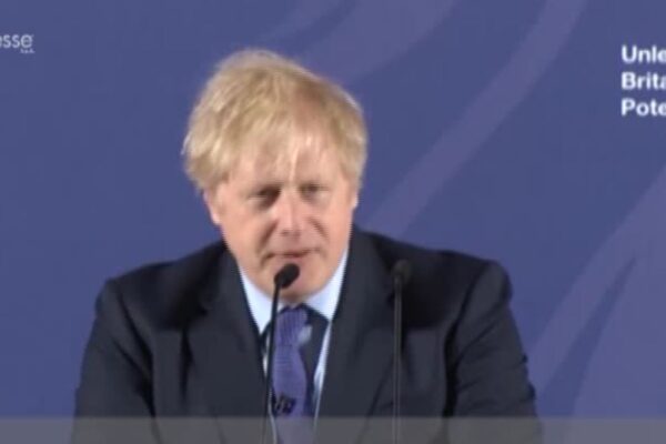 Brexit, Johnson: “Non ci sarà concorrenza sleale all’Ue da parte del Regno Unito”